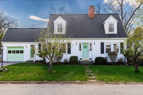 63 Oak Ridge Road, Reading, MA 01867