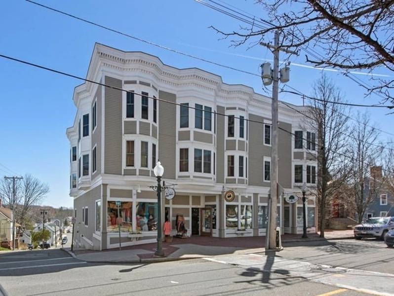 112 Main St #7, Amesbury, MA 01913