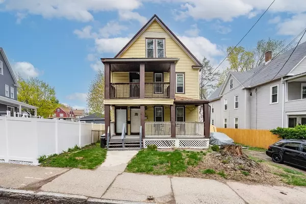93-95 Hitchcock St, Holyoke, MA 01040