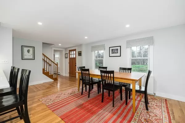 Hamilton, MA 01982,74 Blueberry Ln