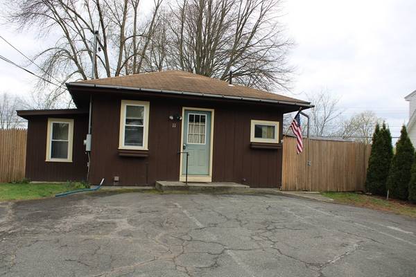 11 Garage Rd, Sunderland, MA 01375