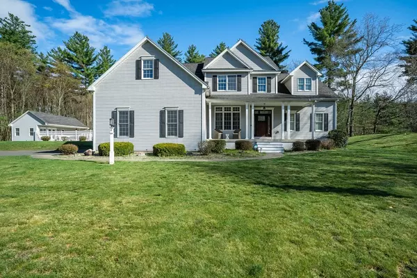 9 Bayberry Ln, Hadley, MA 01035