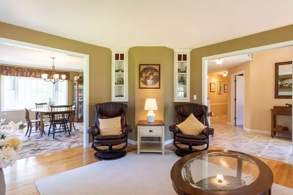 East Longmeadow, MA 01028,60 Pease Rd