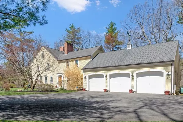 Boxford, MA 01921,65 Lawrence Rd