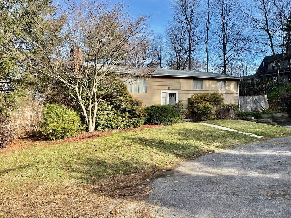 70 Spring Street, Medfield, MA 02052