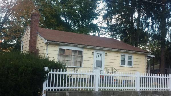 16 Lilly Ave, Brockton, MA 02301