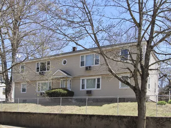 15 Fairfield St, Worcester, MA 01602