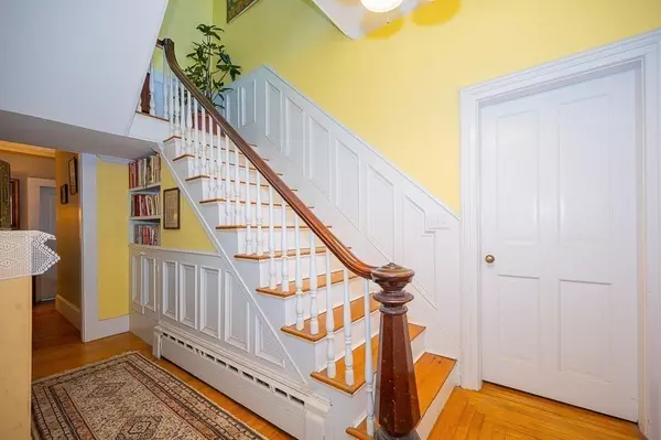 Brookfield, MA 01506,38 W Main St