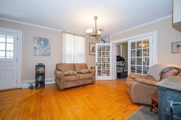 Brookfield, MA 01506,38 W Main St