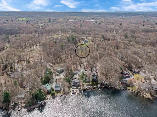 Sutton, MA 01590,12 Newton Dr