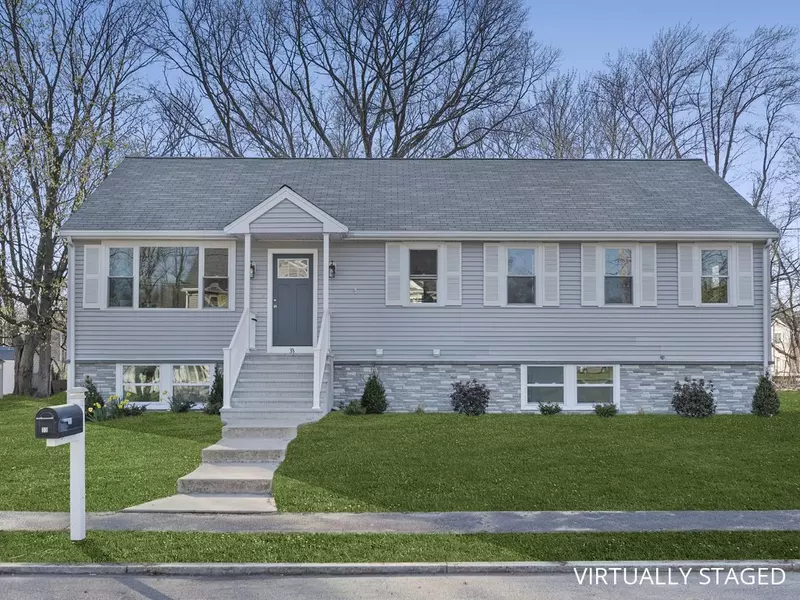 33 Line Rd, Reading, MA 01867
