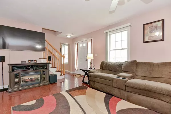 Raynham, MA 02767,36 Village Rd