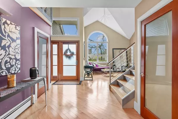 New Bedford, MA 02740,46 Donny Dr