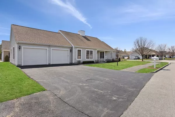 Raynham, MA 02767,163 Clubhouse Circle