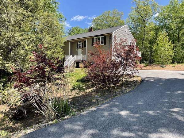 615 Eastford Rd, Southbridge, MA 01550