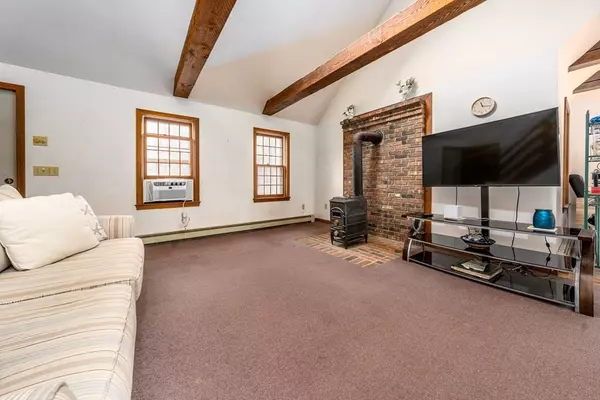 Wellfleet, MA 02667,180 Pine Needle Rd