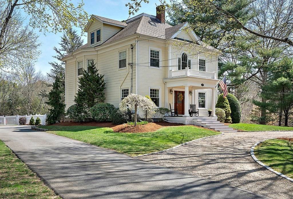 273 Wareham St, Middleboro, MA 02346