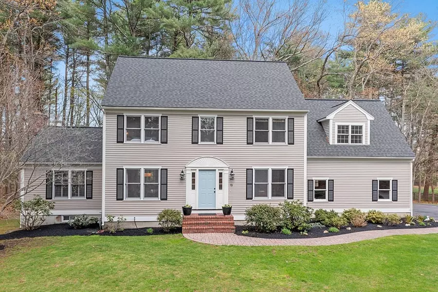 13 Steeple Chase Circle, Westford, MA 01886