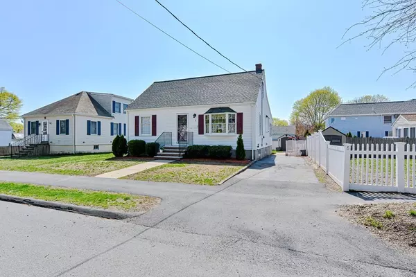 3 Arthur St, Danvers, MA 01923