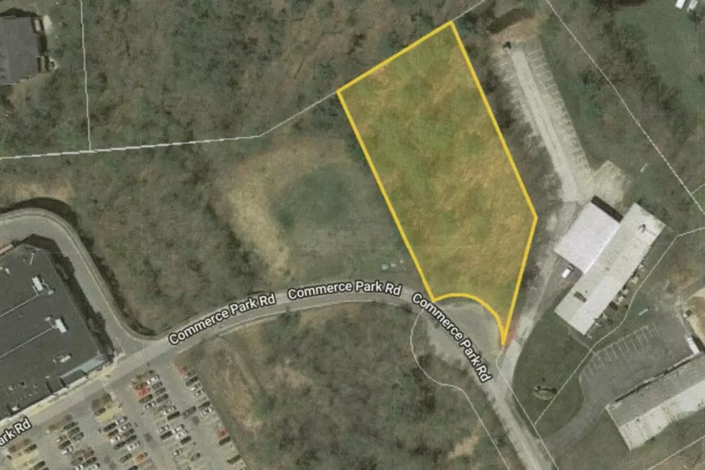 Hampstead, NH 03826,9 Commerce Park Dr