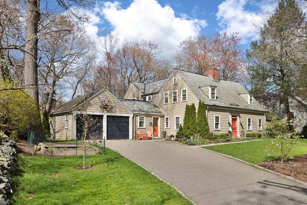 245 Woodland Rd, Brookline, MA 02467