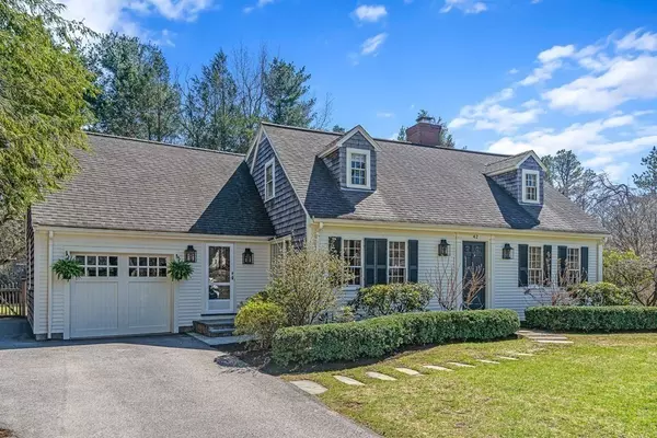 Wellesley, MA 02482,42 Fuller Brook Rd