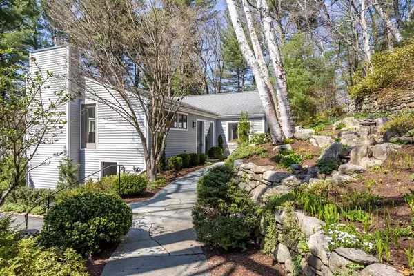 Concord, MA 01742,38 Wolf Pine Way