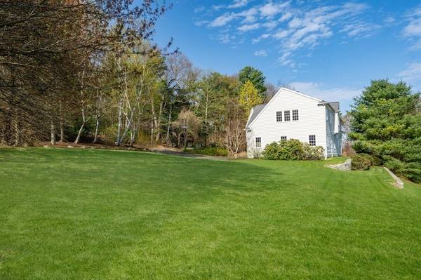 Wayland, MA 01778,10 Forest Hill Road