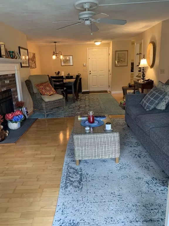 Sandwich, MA 02563,19 Hilltop Dr #19