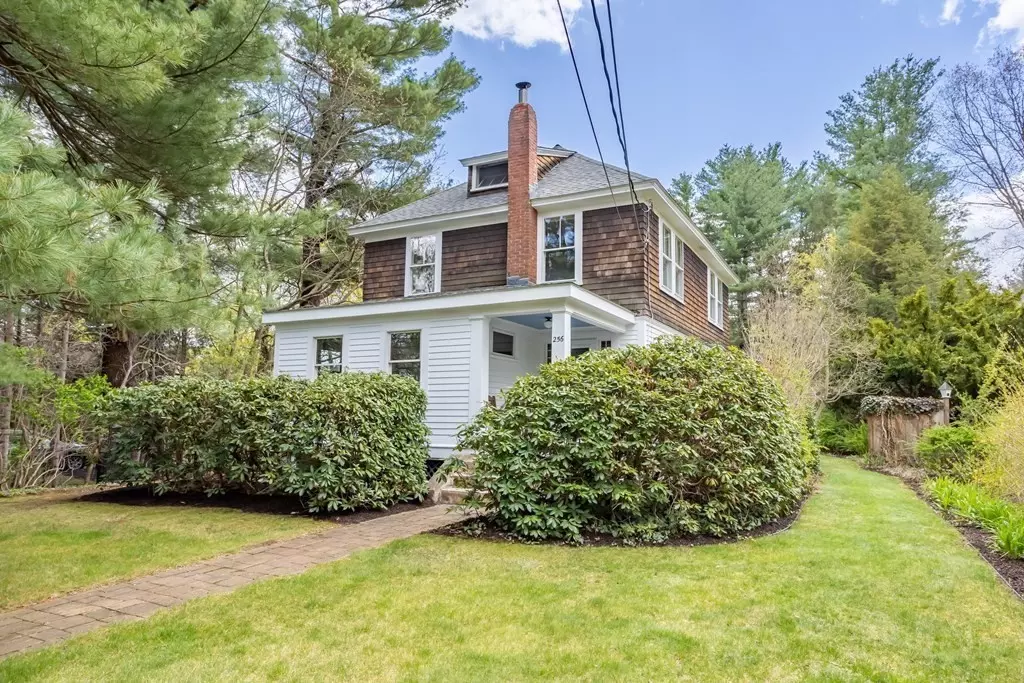 Stow, MA 01775,256 Great Road