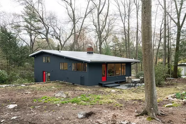 Lexington, MA 02421,15 Dewey Rd
