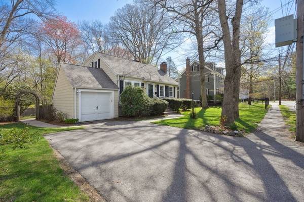 367 High Rock St, Needham, MA 02492