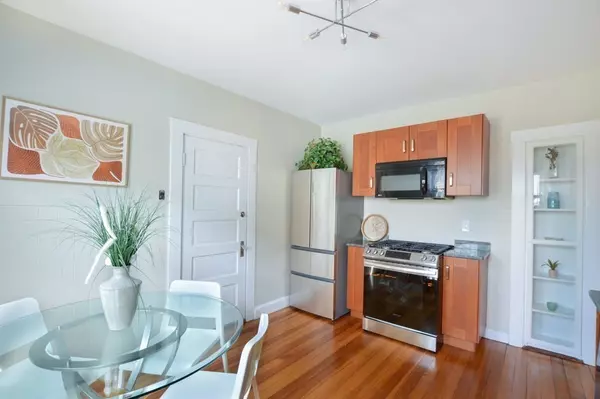 Somerville, MA 02144,83 Conwell Avenue #2