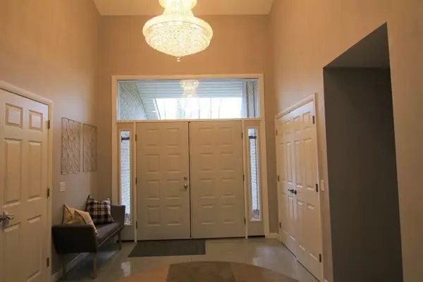 Southwick, MA 01077,7 Reservoir Rd