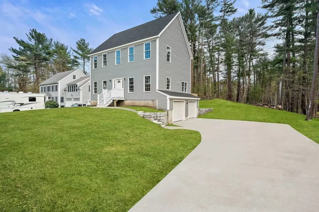 Marshfield, MA 02050,49 Waltham Ave