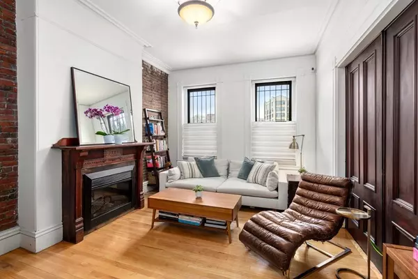 Boston, MA 02116,19 Cortes Street #1