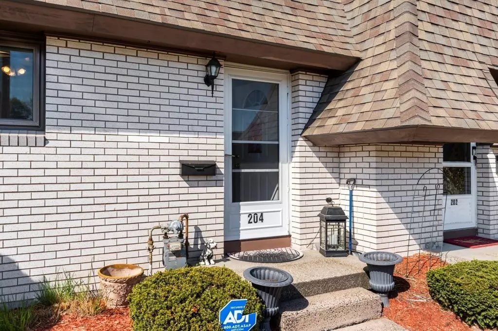 Agawam, MA 01001,204 Beekman #204