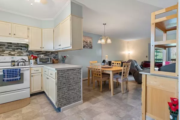 Agawam, MA 01001,204 Beekman #204