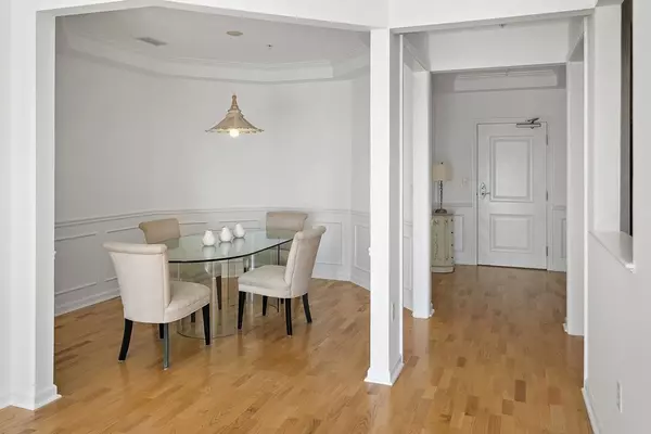 Waltham, MA 02452,87 Clocktower Dr #308