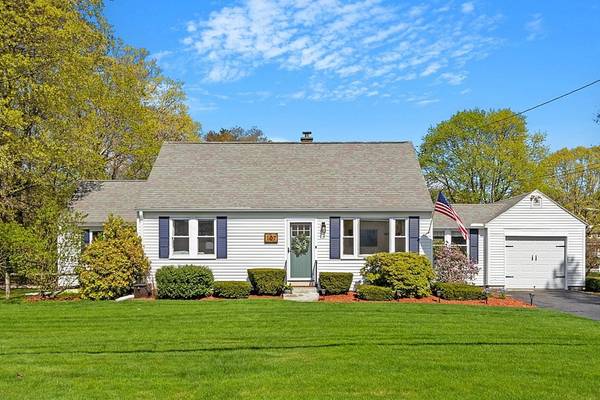 107 Maple St, Northborough, MA 01532