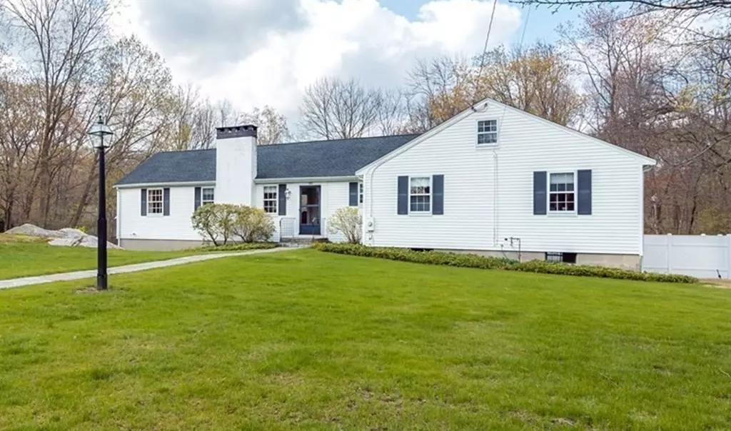 Weston, MA 02493,105 Woodchester Dr