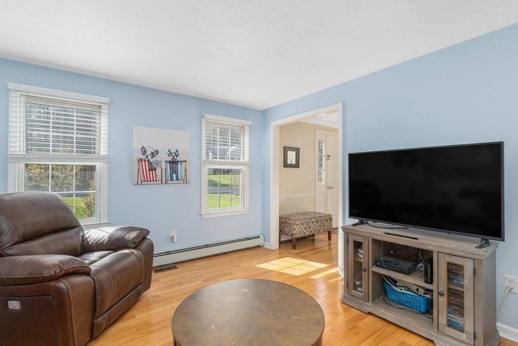 Millville, MA 01529,8 Afonso Way