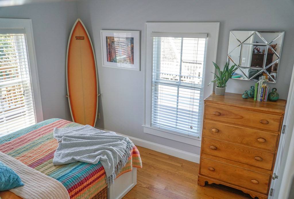 Falmouth, MA 02540,606 West Falmouth St #4
