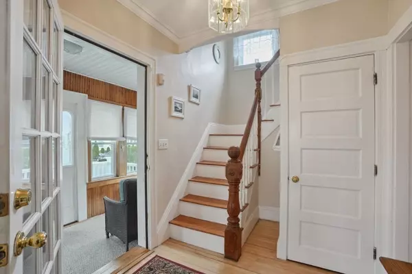 Whitman, MA 02382,27 Crescent St