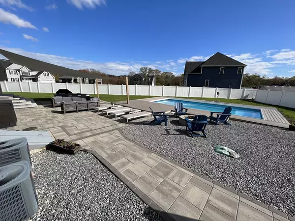 North Attleboro, MA 02760,92 Depot St