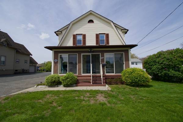 175 Center St, Ludlow, MA 01056