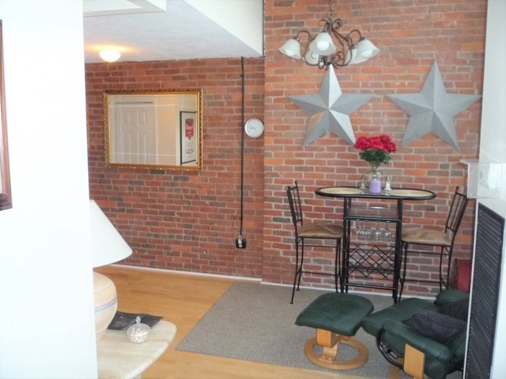 Lowell, MA 01852,200 Market #10A