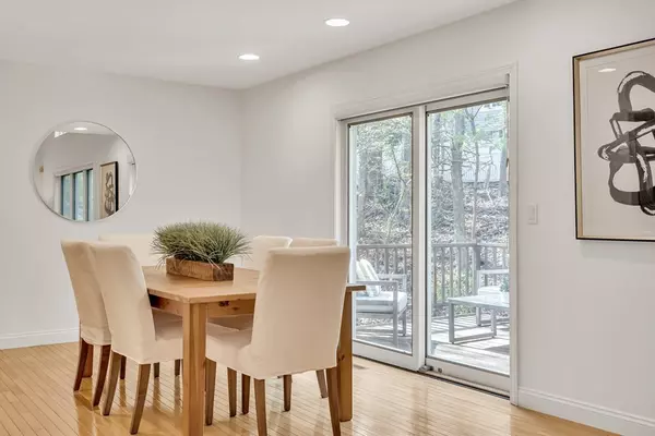 Brookline, MA 02467,18 Heathwood Lane