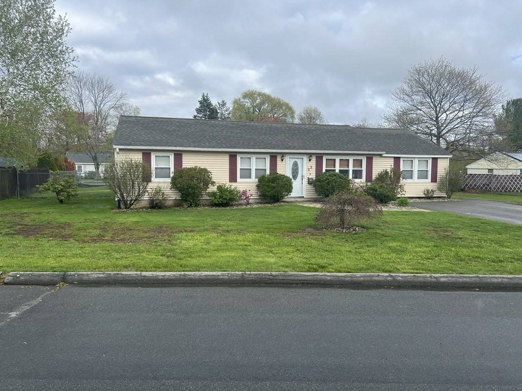22 Rachel Rd, Methuen, MA 01844