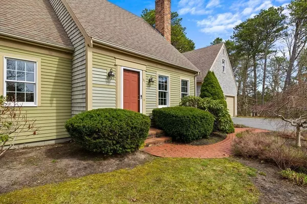 Brewster, MA 02631,31 Laurel Lane